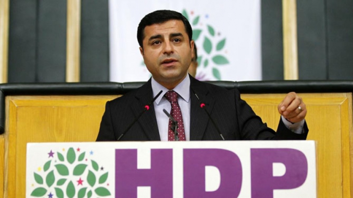 Τουρκία: Συνελήφθη και ο δικηγόρος του ηγέτη των Κούρδων, Ντεμιρτάς